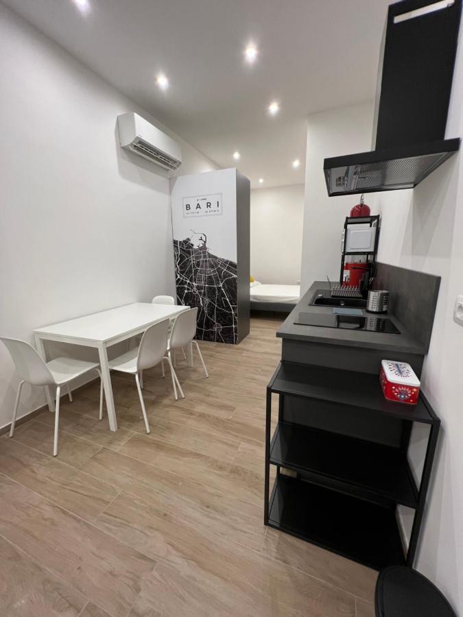 Citywise Vittorio - Independent Apartment Near Bari Central Station Bagian luar foto