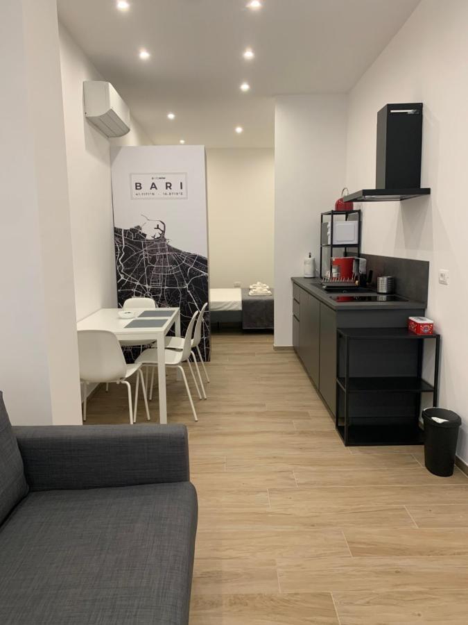 Citywise Vittorio - Independent Apartment Near Bari Central Station Bagian luar foto